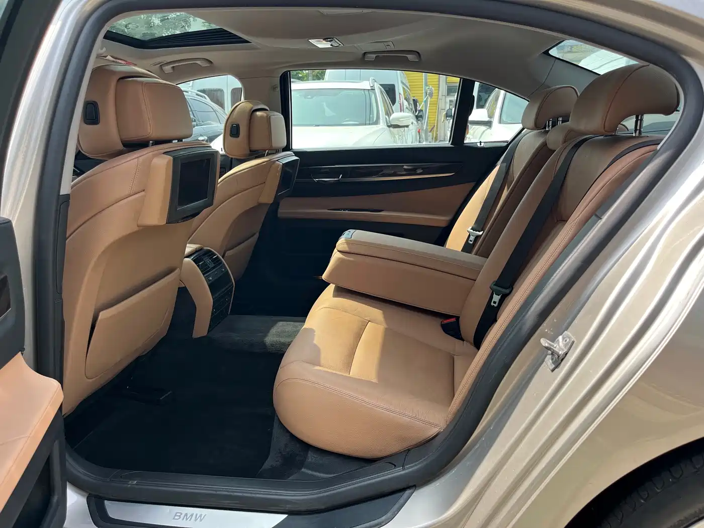 BMW 7 Series 2010 2009 730Li Leading
