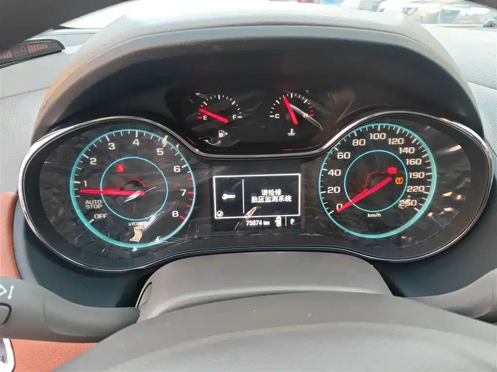 Chevrolet Cruze 2016 1.5L Automatic Fashion Sunroof Edition фото 12