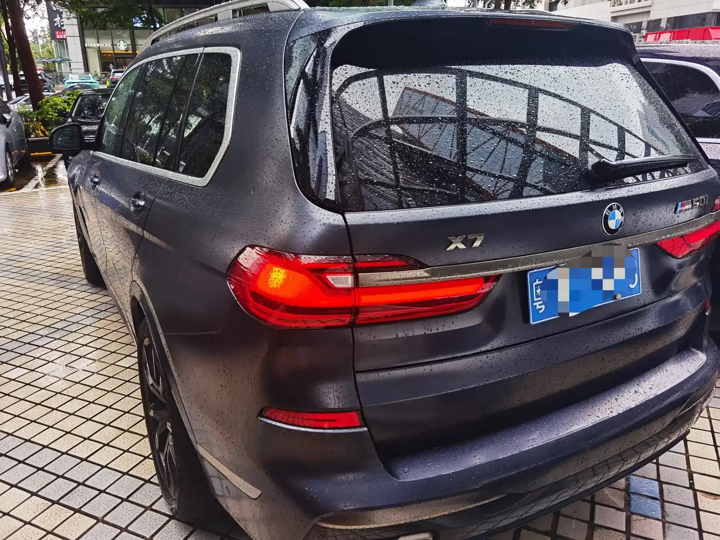 Фото 12 - BMW X7