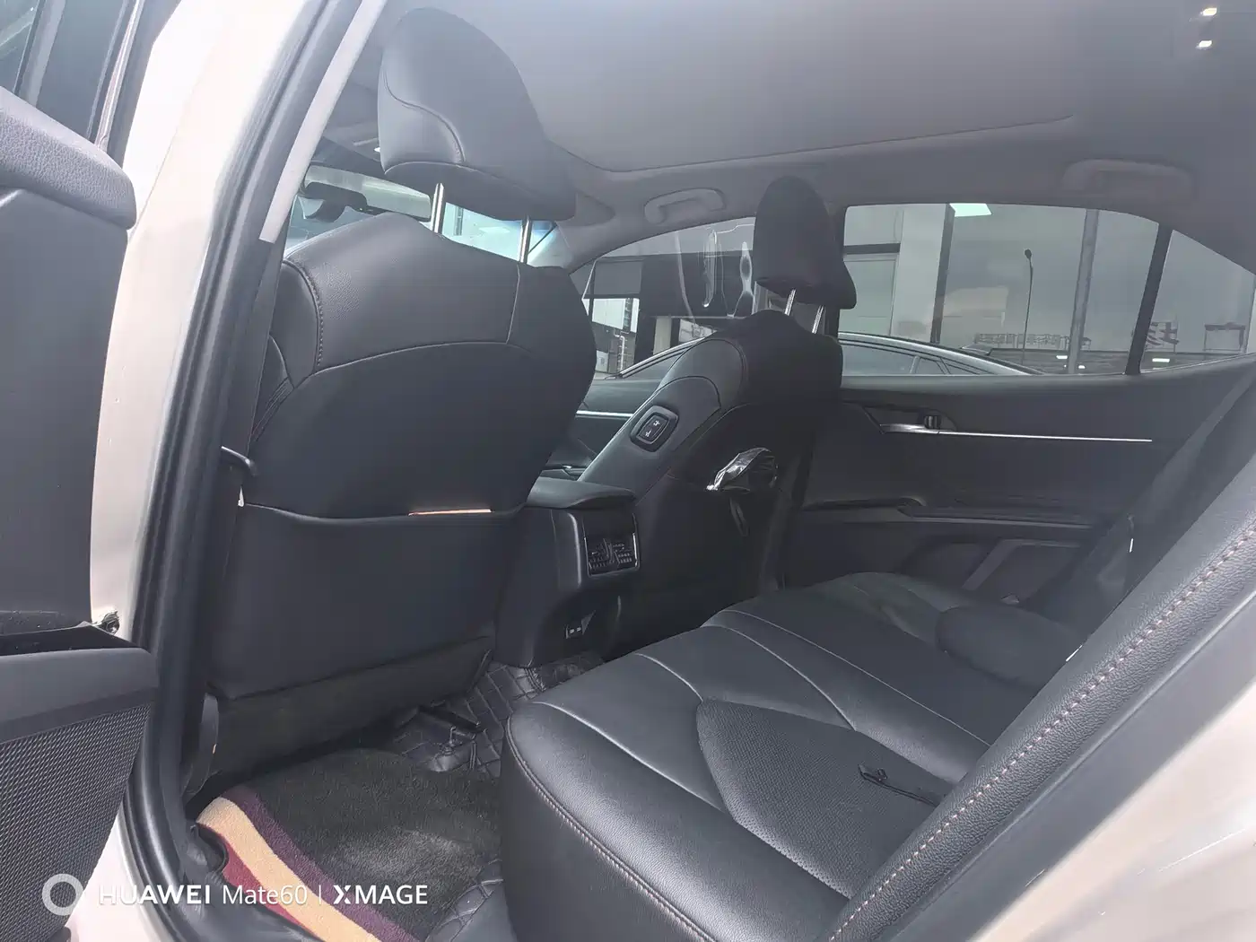 Toyota Camry 2023 2.5G Luxury Edition фото 5