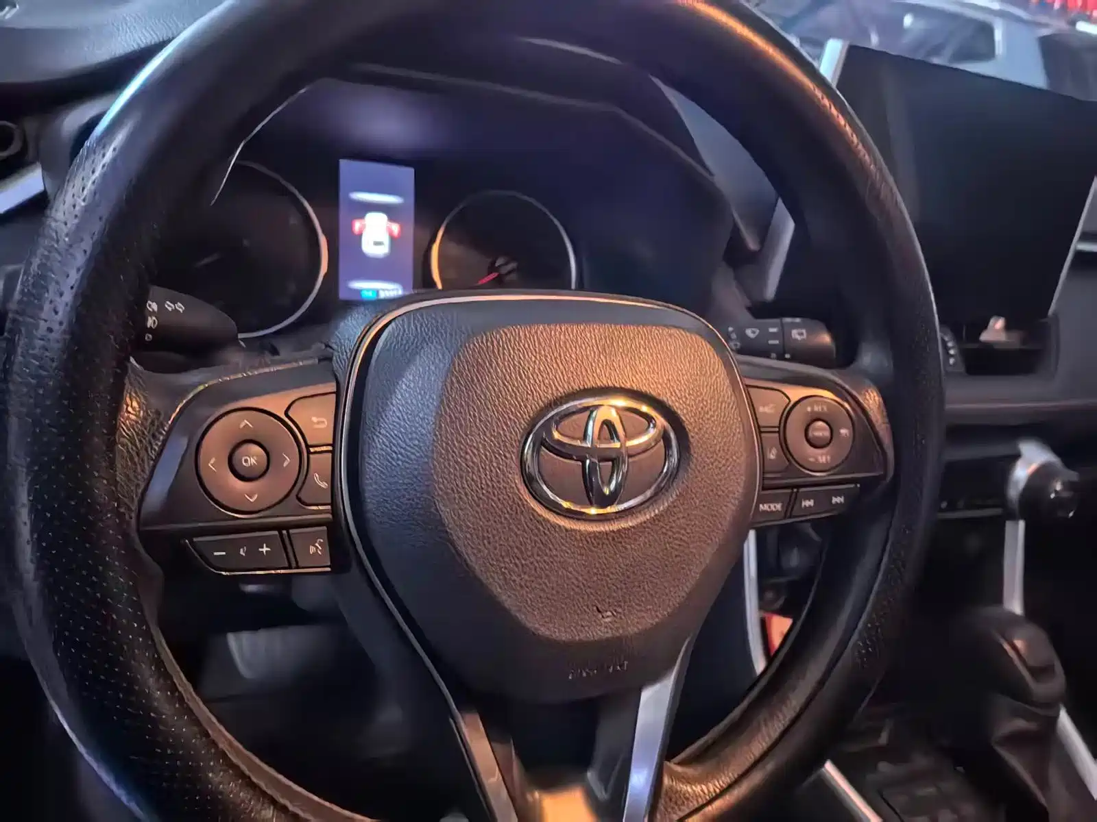 Фото 9 - Toyota Wildlander