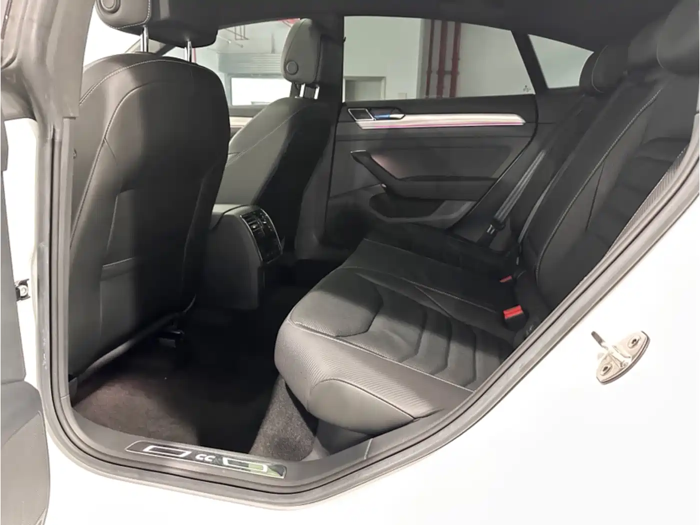 Volkswagen FAW-Volkswagen CC 2019 330TSI Charm Edition China VI фото 12