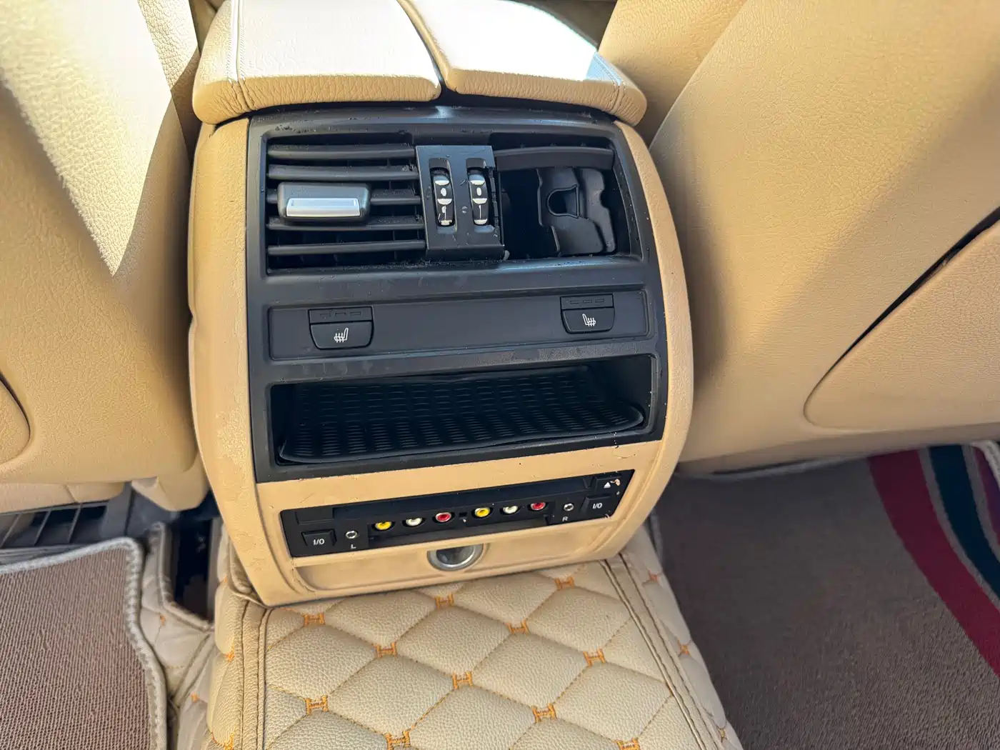 BMW 5 Series 2012 535Li Luxury фото 16