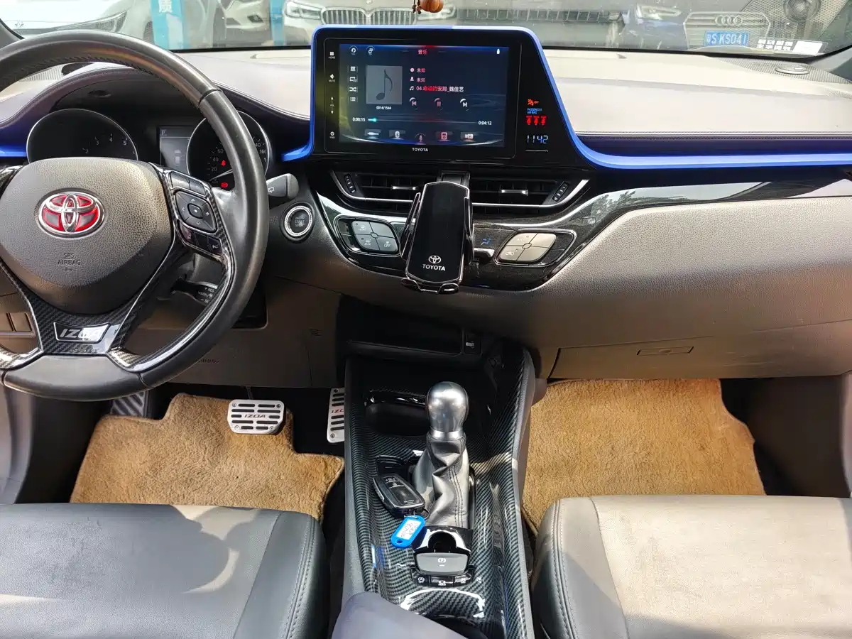 Toyota IZOA 2018 2.0L Yichi Edition China V фото 11