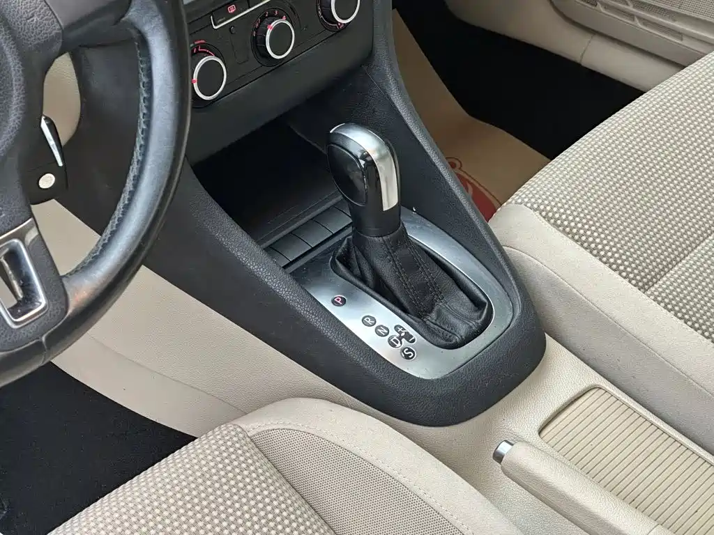 Volkswagen Golf 2012 2012 1.6 Automatic Comfort Type