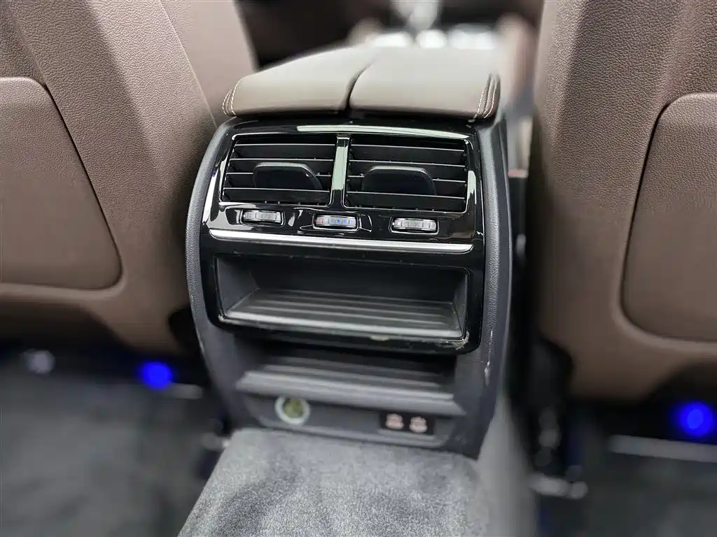 BMW 5 Series 2022 Facelift 530Li Leading M Sport Package фото 24