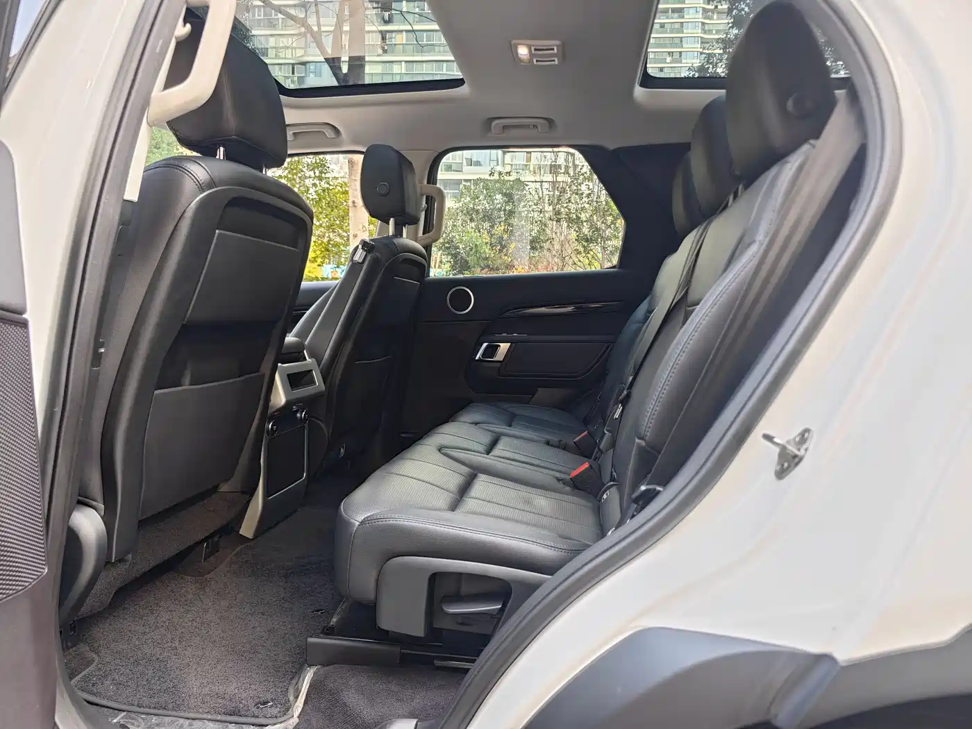 Land Rover Discovery 2019 3.0 SC V6 SE фото 7