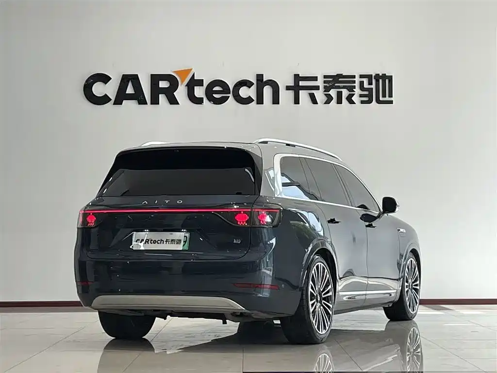 AITO Wenjie AITO M9 2024 Extended Range Ultra 42kWh 6-Seater фото 5