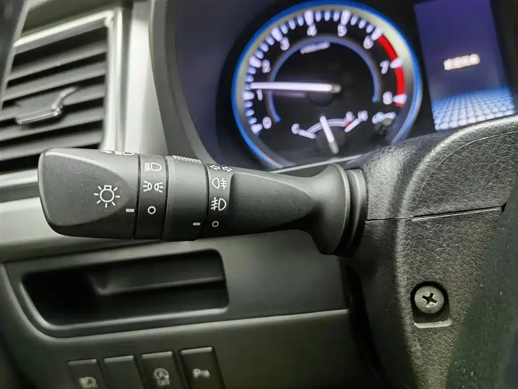 Toyota Highlander 2021 2.0T AWD Luxury 7-Seater фото 21