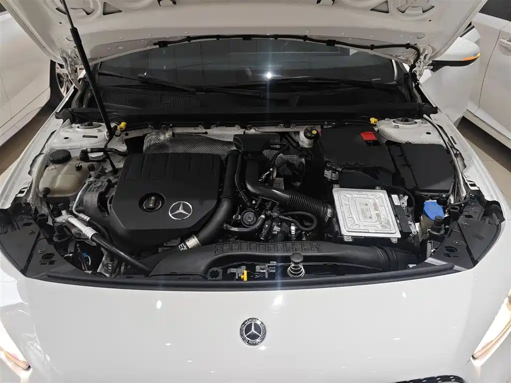 Mercedes-Benz A-Class 2019 A 180 L Sport Sedan фото 20