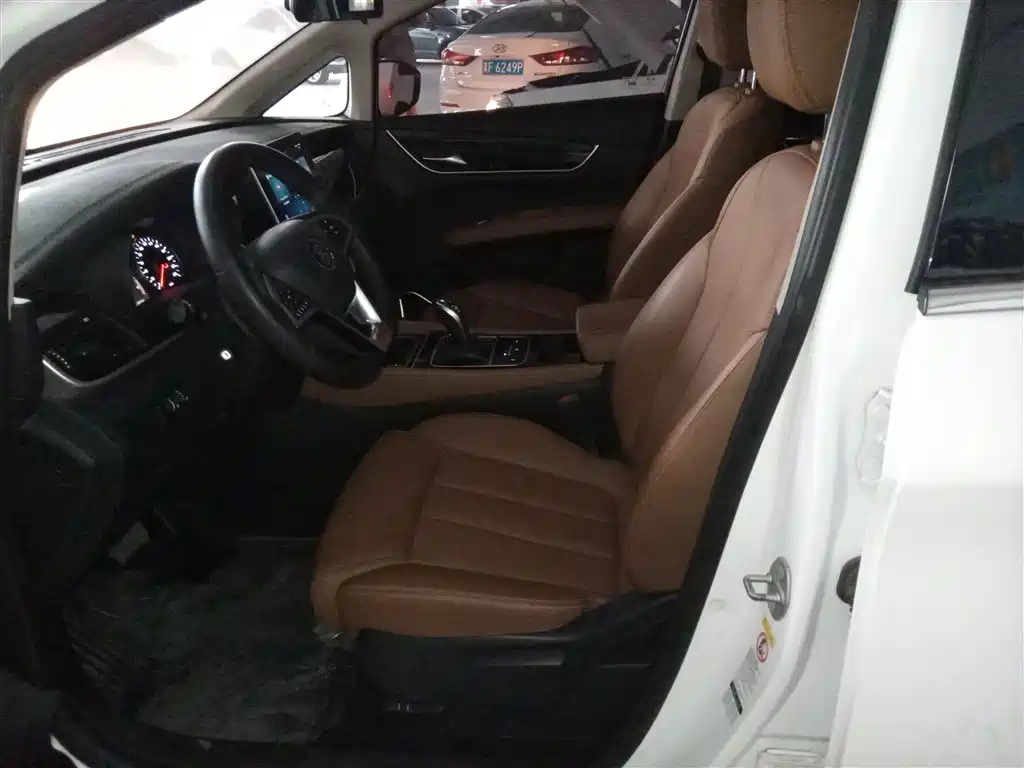 BYD Song MAX 2019 1.5T Auto Smart Connected Sunroof 6-seater China V фото 11