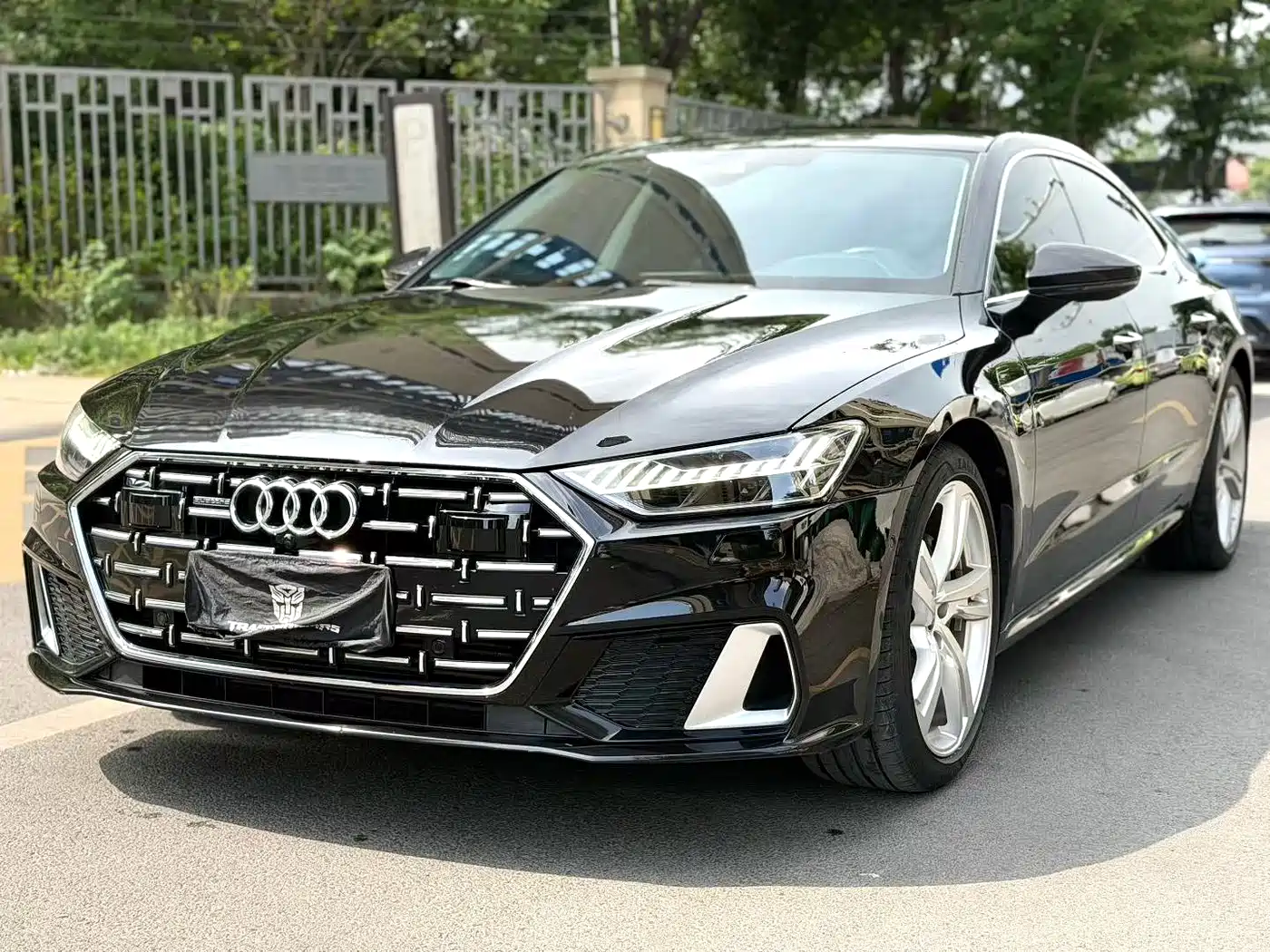 Audi A7L 2022 45 TFSI quattro S-line Paladin