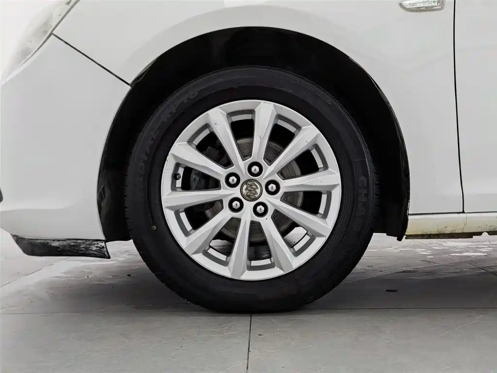 Buick Excelle 2013 GT 1.6L Automatic Fashion Edition фото 17