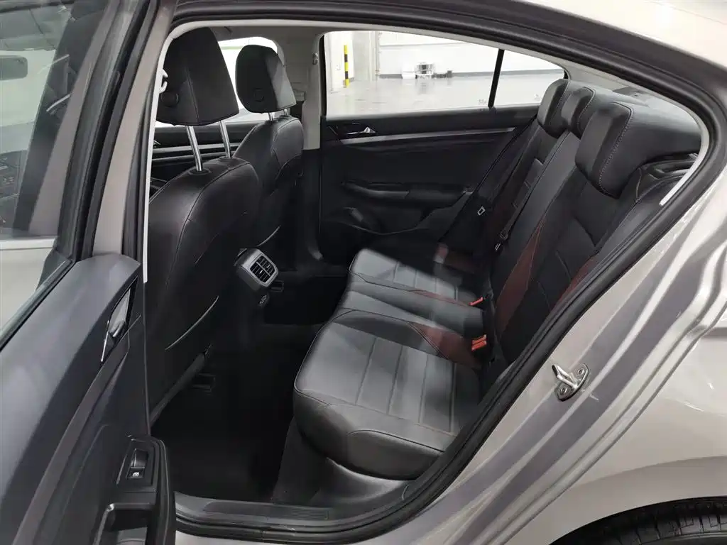 Volkswagen Bora 2021 1.5L Automatic Comfort Smart Edition фото 15