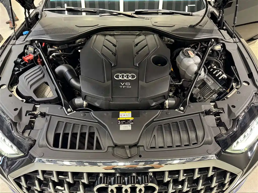 Audi A8 2023 A8L 50 TFSI quattro Exclusive фото 11