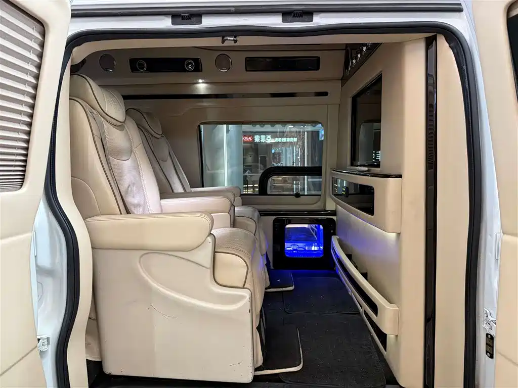 GMC Savana 2013 2013 5.3L AWD Leader Edition