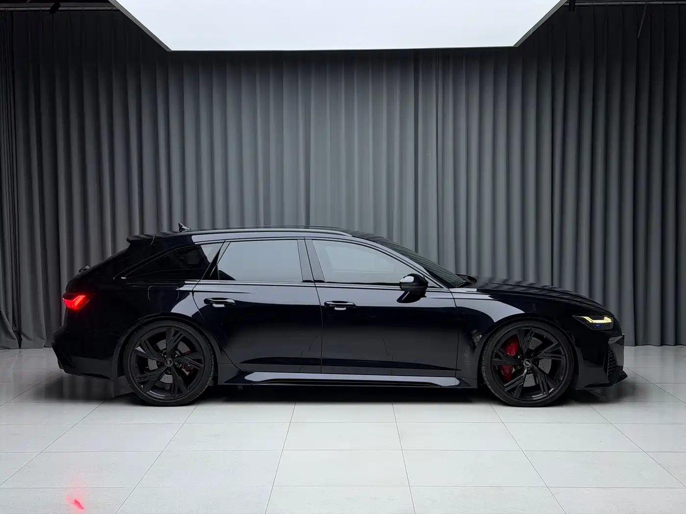 Audi RS 6 2022 RS 6 4.0T Avant фото 4