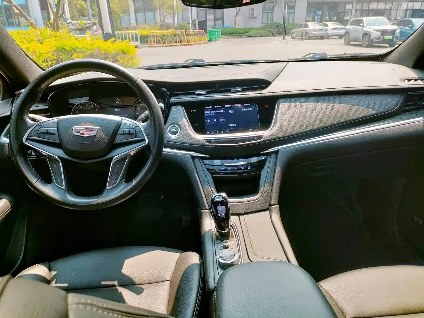 Cadillac XT5 2022 2.0T 2WD Luxury фото 25