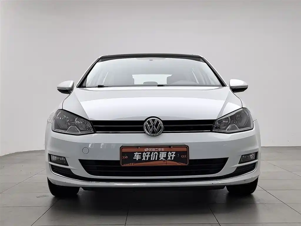 Volkswagen Golf 2015 1.6L Automatic Comfort фото 3