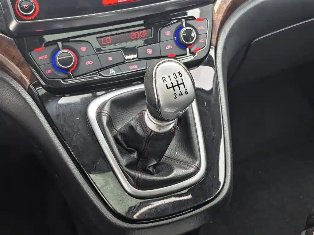 Haval H6 2014 Sport 1.5T Manual 2WD Elite фото 13