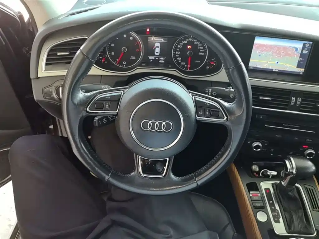 Audi A4L 2016 35 TFSI Heritage Edition S line Luxury фото 11