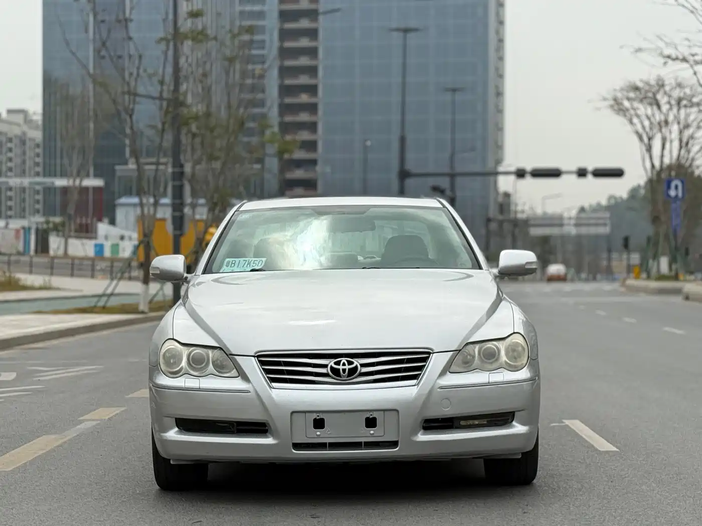 Toyota Reiz 2010 2.5V Style Luxury Navigation Edition фото 2