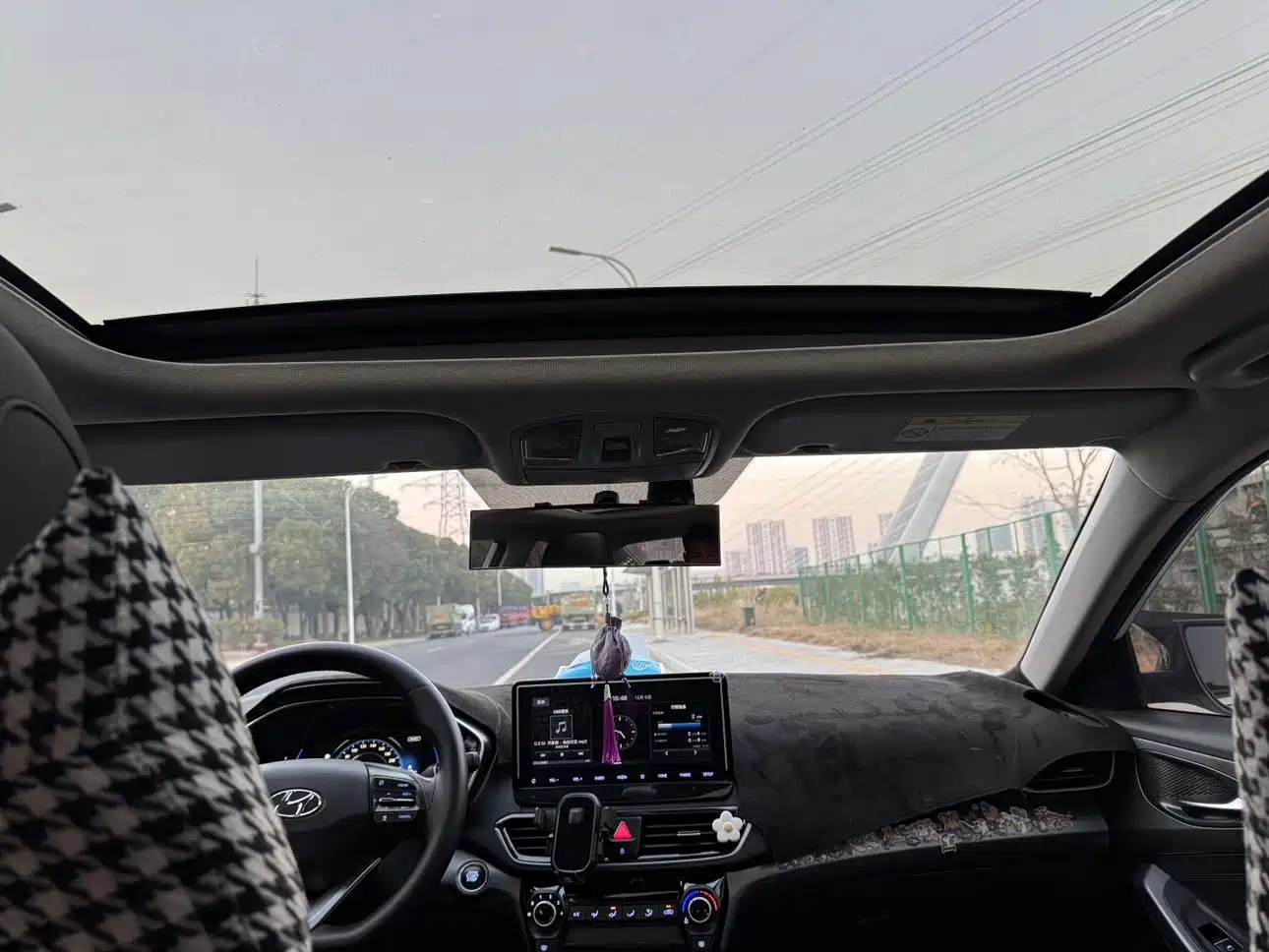 Hyundai Fista 2019 280TGDi Sport Edition China VI фото 12
