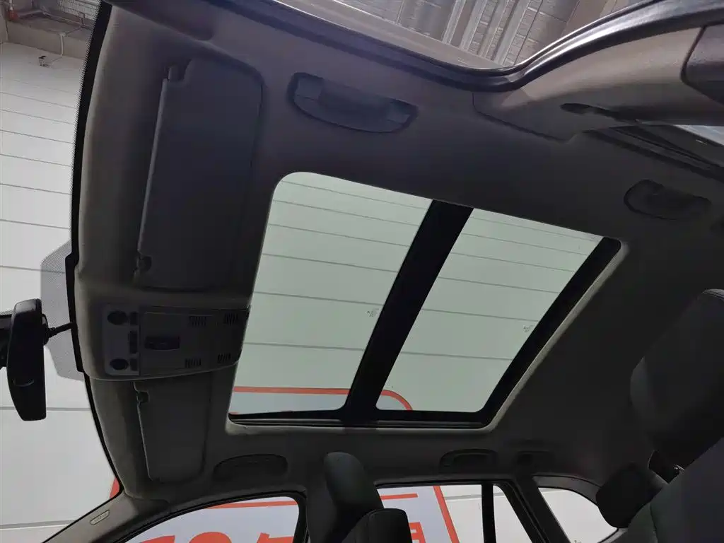 BMW X1 2012 2012 sDrive20i Leading Model
