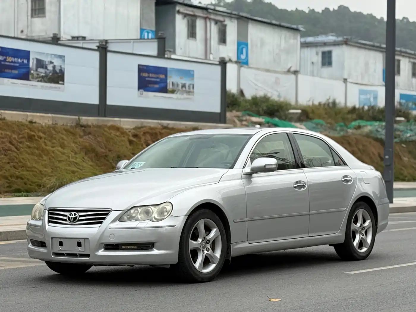 Toyota Reiz 2010 2.5V Style Luxury Navigation Edition