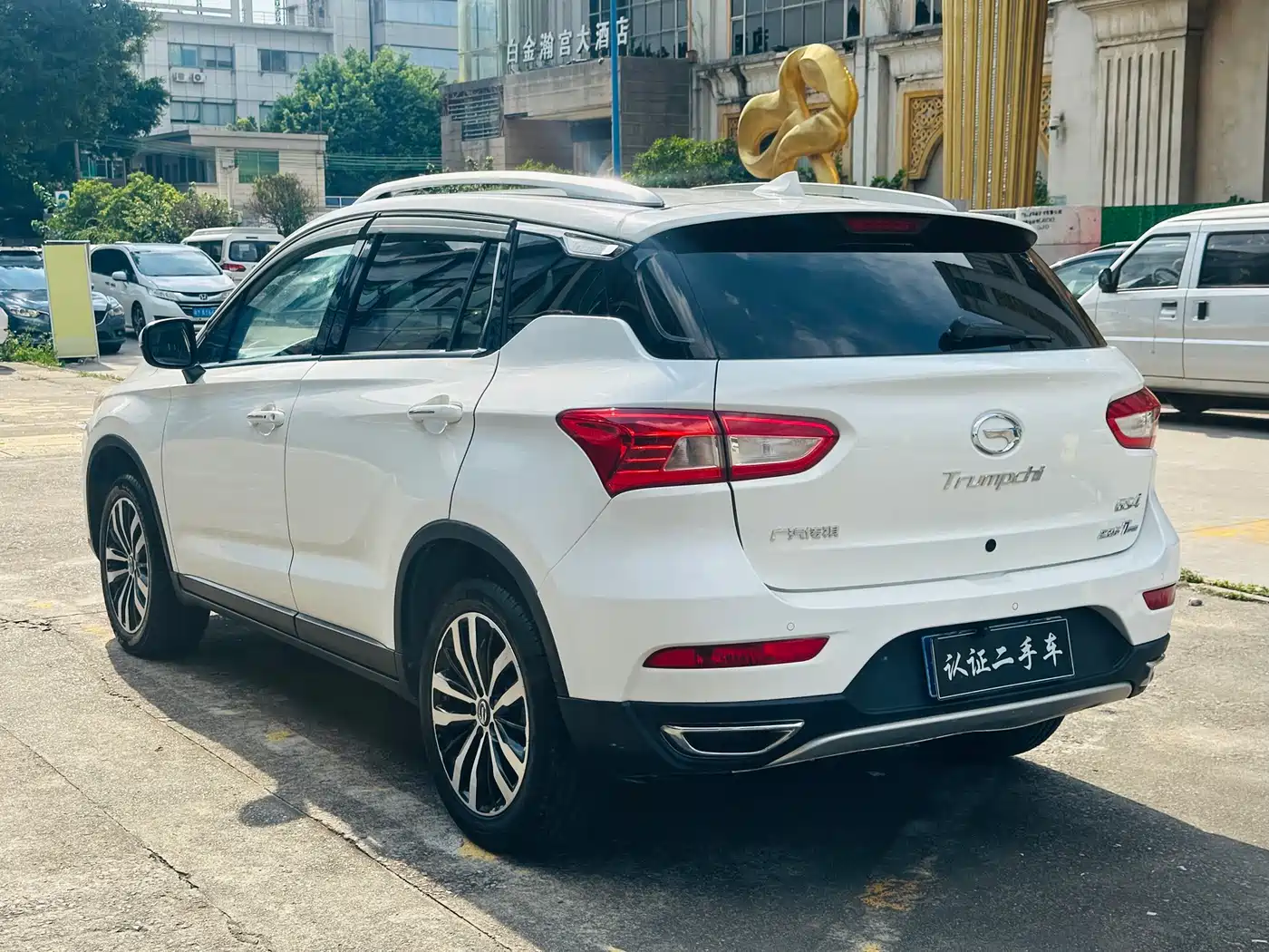GAC Trumpchi Trumpchi GS4 2017 235T G-DCT 2WD Luxury фото 4