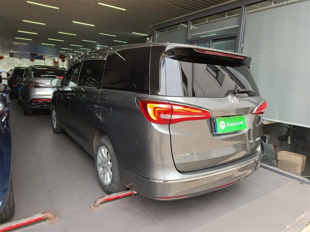 Buick GL8 2018 ES 28T Premium Type China VI фото 5