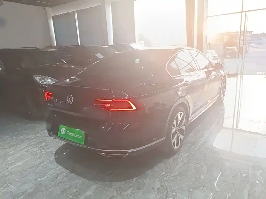 Фото 7 - Volkswagen Magotan