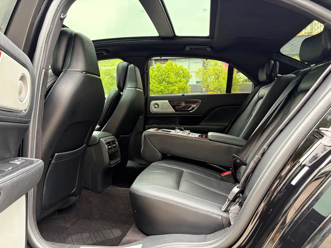 Lincoln Continental 2018 2017 3.0T AWD Prestige Edition