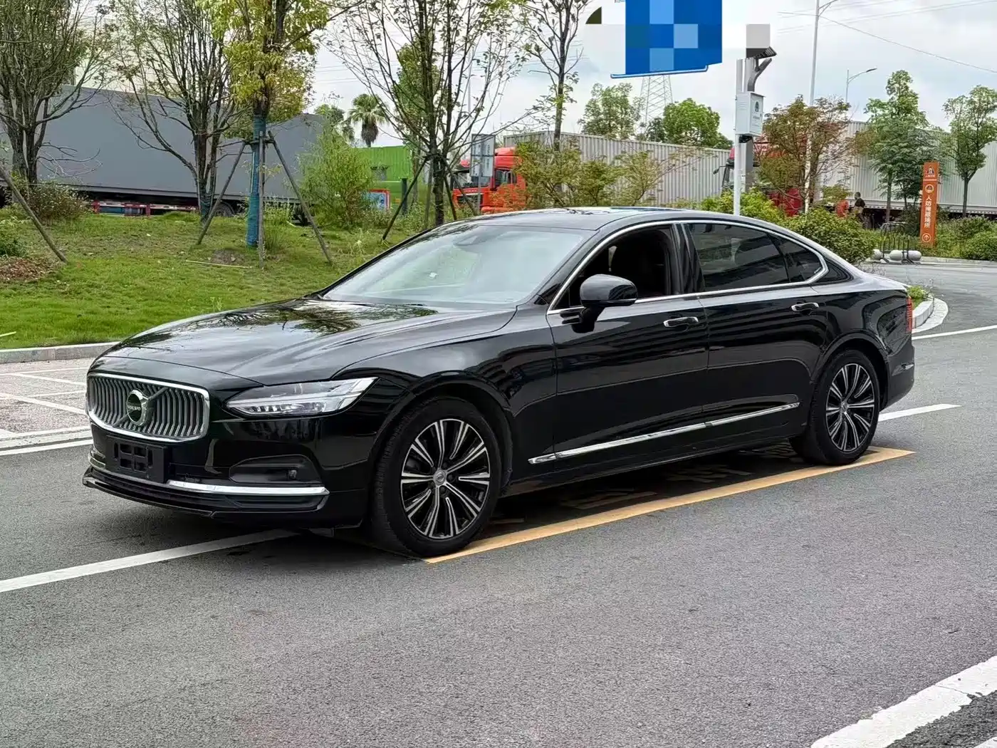 Volvo S90 2021 Model B5 Momentum Sport Edition