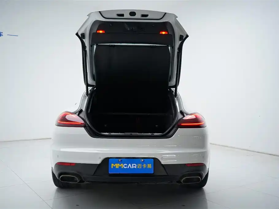 Porsche Panamera 2014 Panamera 3.0T фото 2
