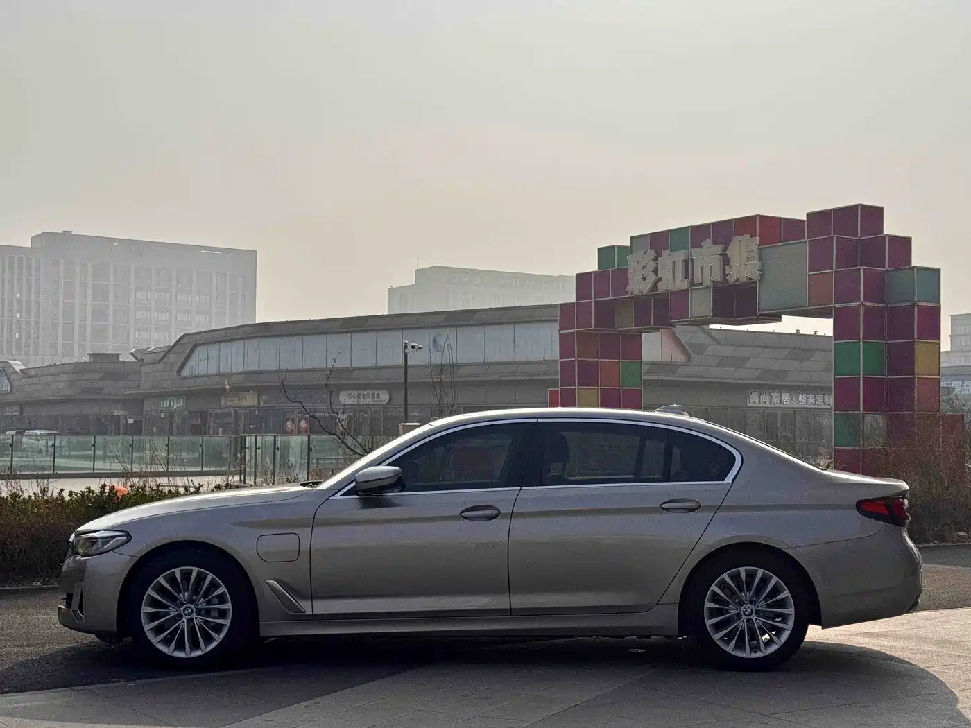 BMW 5 SERIES NEW ENERGY