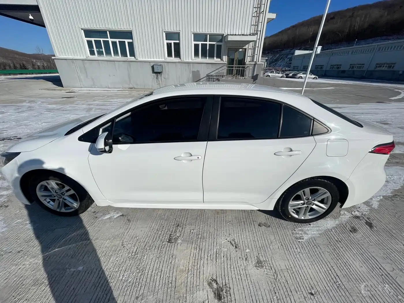 Toyota Levin 2022 TNGA 1.5L CVT Leading Edition фото 4
