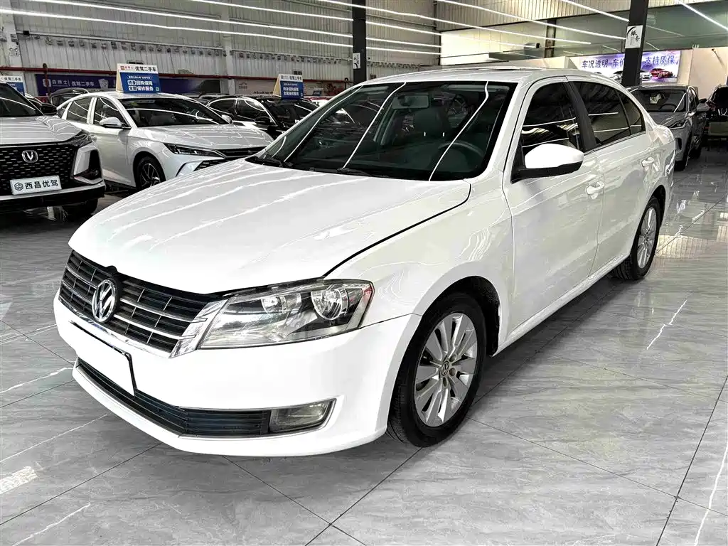 Volkswagen Lavida 2015 1.6L Manual Comfort Edition