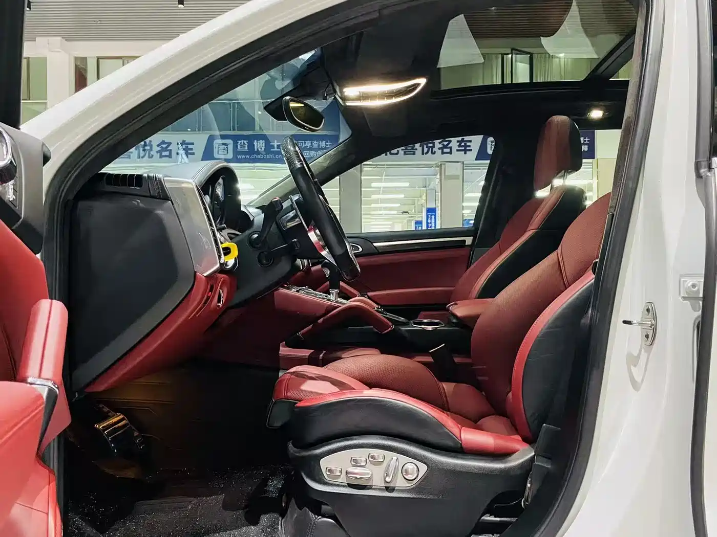 Porsche Cayenne 2015 Cayenne 3.0T фото 16