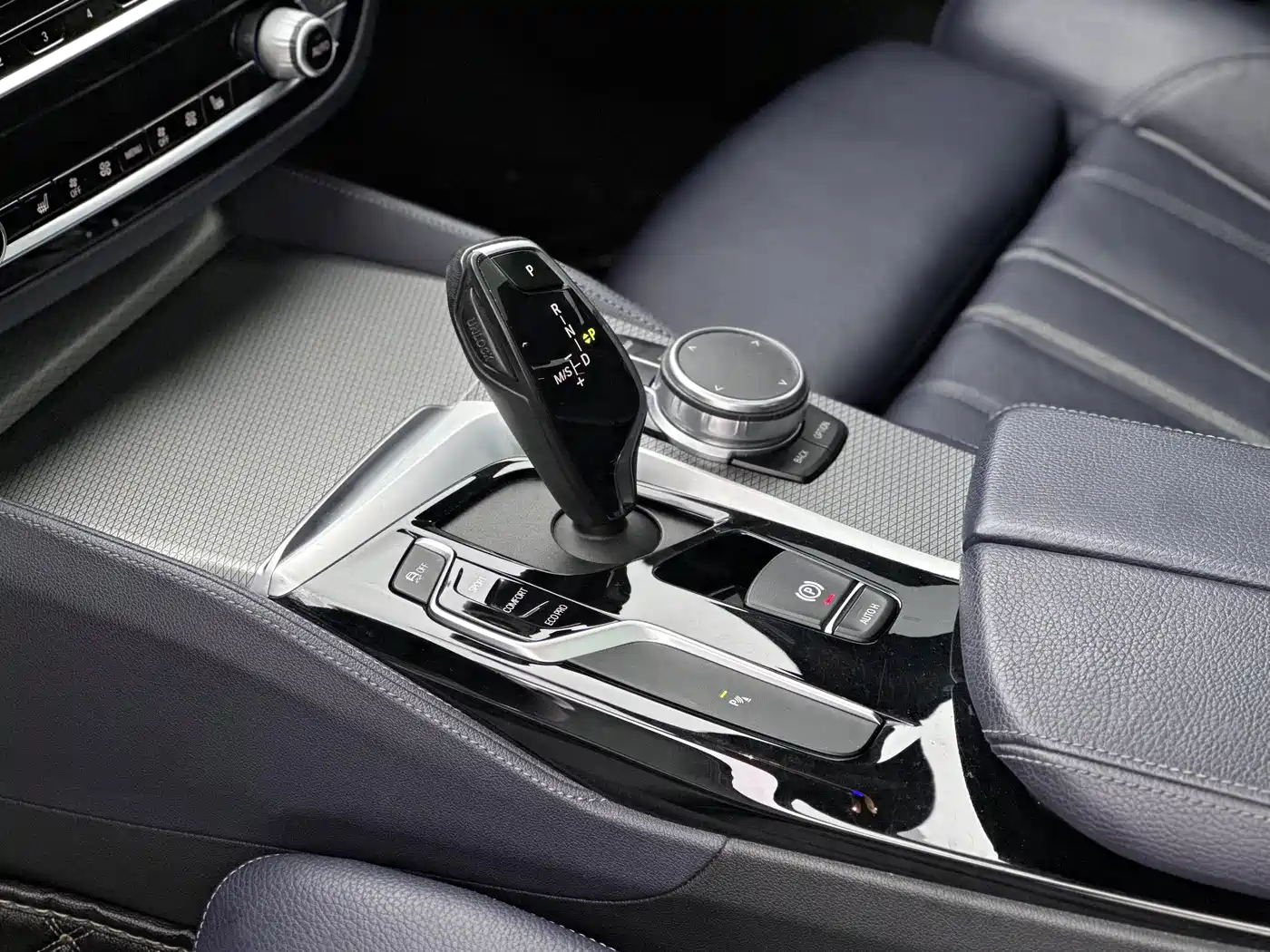 BMW 5 Series (Import) 2019 Facelift 525i M Sport Package фото 6