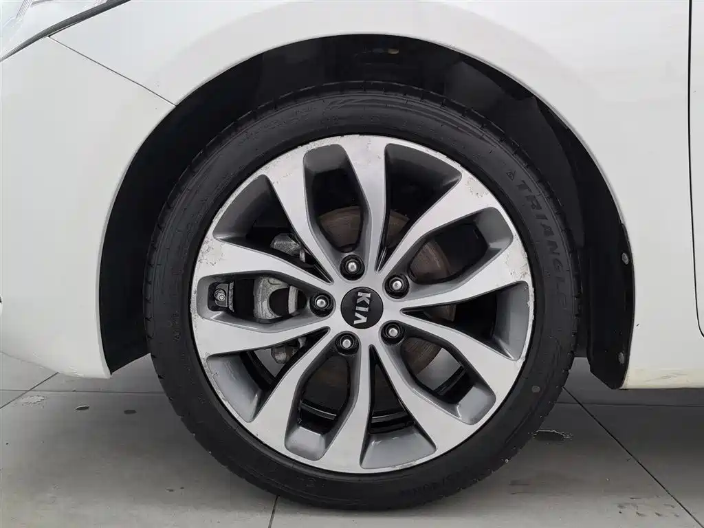 Kia K3 2013 1.6L Automatic Premium фото 17