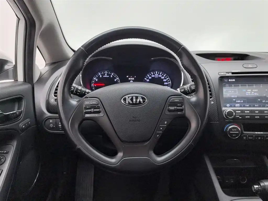 Kia K3 2013 1.6L Automatic Premium фото 11