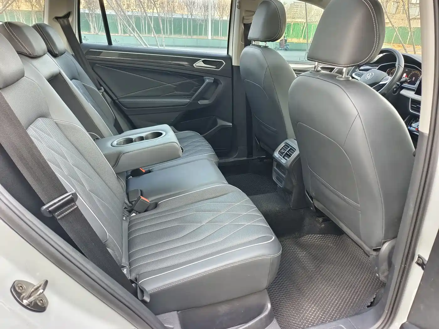 Volkswagen Tiguan L 2024 300TSI Auto 2WD Smart Edition фото 12
