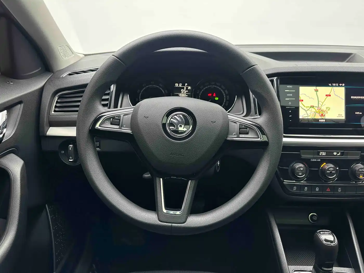 Škoda Kamiq 2022 1.5L Automatic Comfort Edition фото 13