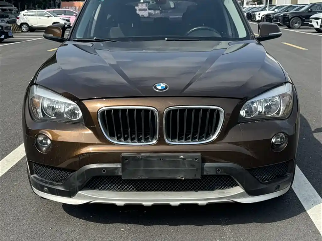 BMW X1 2015 Model sDrive18i Fashion Advanced Edition фото 4