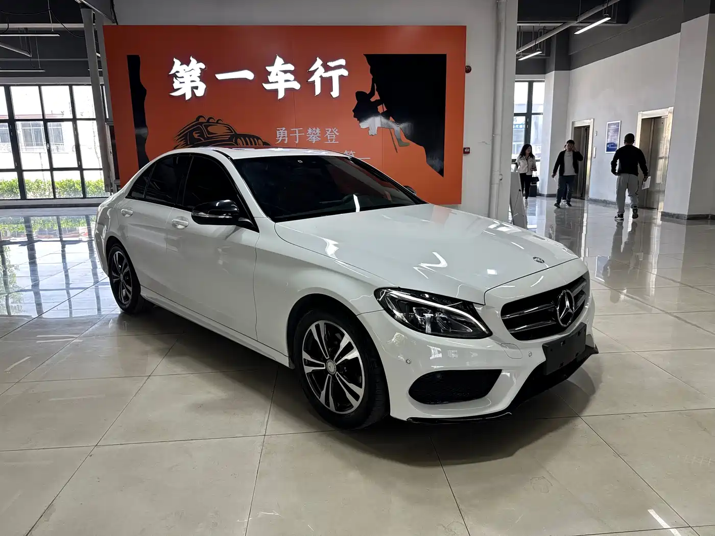 Mercedes-Benz C-Class 2017 C 200 Sport фото 2