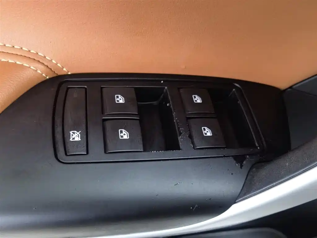 Buick Regal 2015 1.6T Elite Tech Edition фото 9