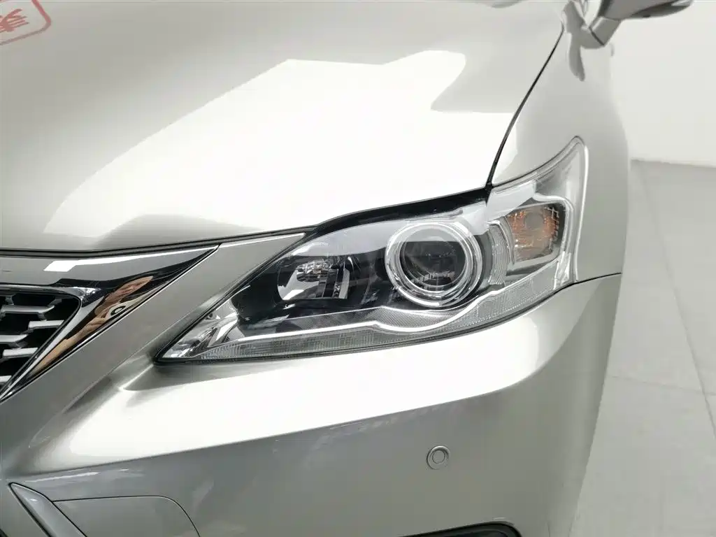 Lexus CT 2017 CT200h Elite Edition (Single Color) China VI фото 7