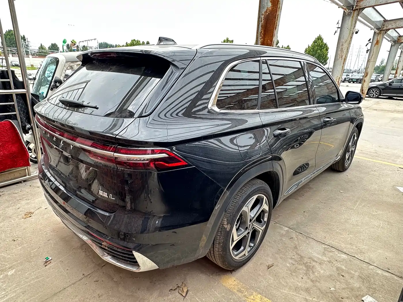 Photo 9 - Geely Monjaro