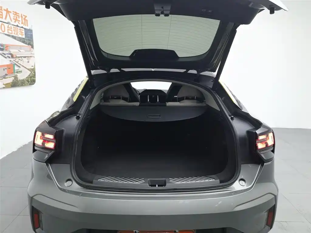 Lynk & Co 05 2020 2.0TD 2WD Shine Halo фото 16